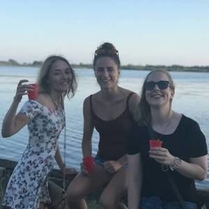 Meet your Posher, Kelly